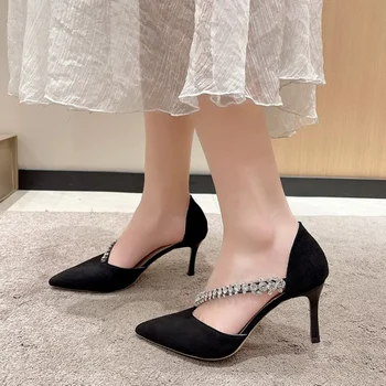 Новая модная брендовая Женская обувь на высоком каблуке с украшением в виде кристаллов, платье с острым носком, Свадебные туфли-лодочки со стразами, черные замшевые сандалии