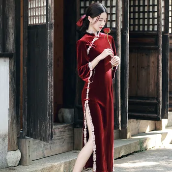 Традиционный женский Чонсам из красного бархата в китайском стиле, Современное элегантное платье с разрезом и длинными рукавами, Кружевное Ципао для поджаривания невесты